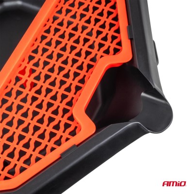 Bandeja para el aceite con almacenamiento de herramientas