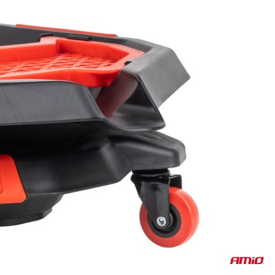 Bandeja para el aceite con almacenamiento de herramientas